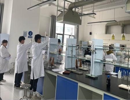 四川化工职业技术学院 化工技术专业的培养高地与实践摇篮